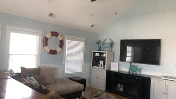 Smart TV, DVD player