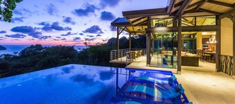 Manuel Antonio Luxury Villa – Fully Staffed 8 BR Estate with Chef, Ocean Views
