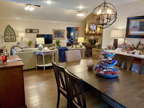 Dining - Conveniently located--home away from home (Abilene)