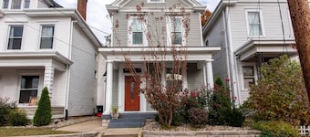 Highlands Huge 2Bd/2Ba first floor! Walk to Paristown Hall, Shops & Bars!