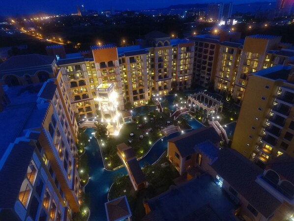 Aerial view - Venetien Signature Condo Resort by PSK (Pattaya)
