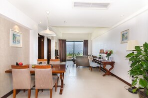 行政套房, 海景 | 客廳 |  LCD 液晶電視