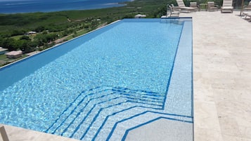 An infinity pool