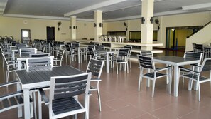 Breakfast area - Uni Beach Hotel (Pangandaran)