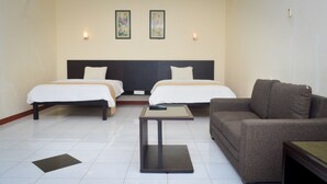Room - Uni Beach Hotel (Pangandaran)