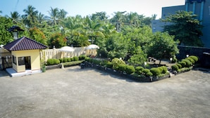 Property grounds - Uni Beach Hotel (Pangandaran)