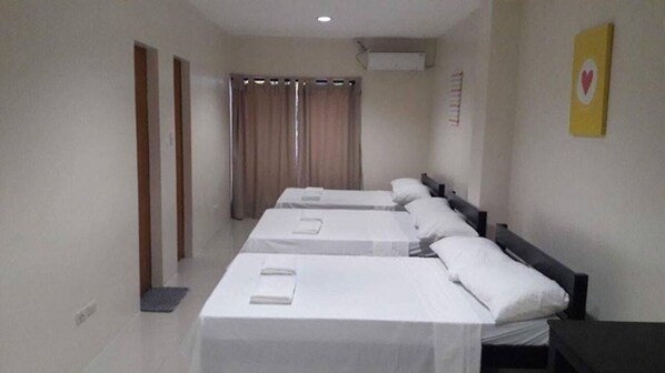 ファミリー ルーム (Superior) | アイロン / アイロン台、可動式ベッド、WiFi (無料)