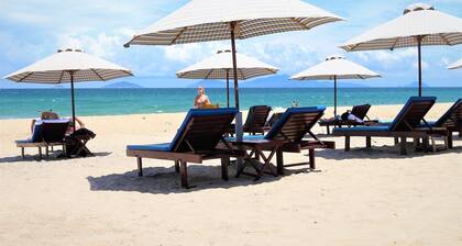 Under the coconut tree - Hostel