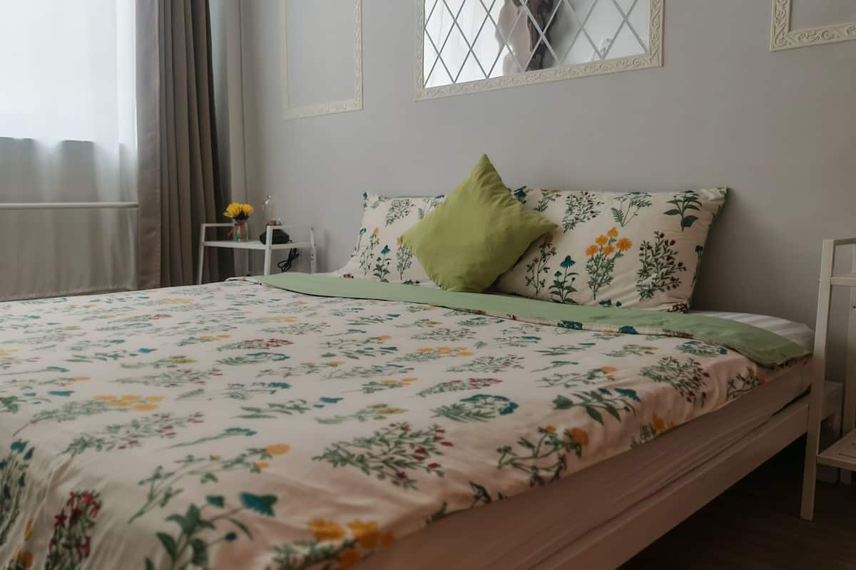 Wifi gratis y ropa de cama