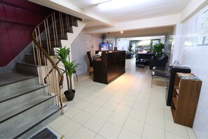 Staircase - Yaya Guesthouse - Hostel (Bangkok)