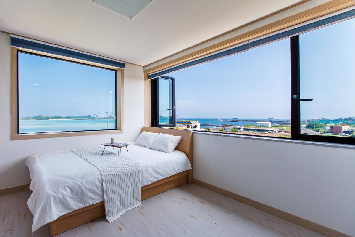 Suite | WiFi (free)