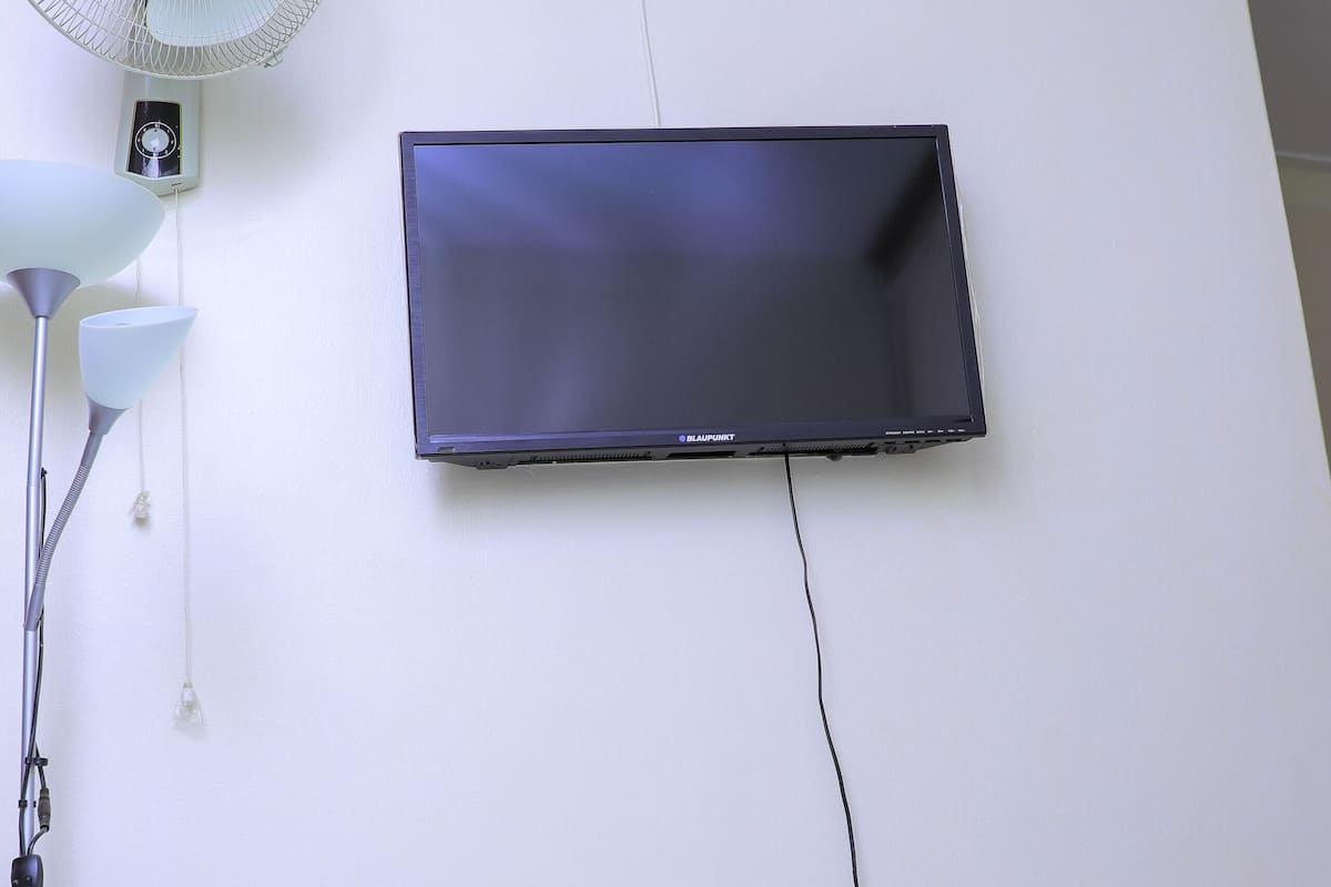 In-room safe, desk, soundproofing, free WiFi