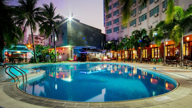Outdoor pool - Sanya Orient Bay View Hotel (Sanya)