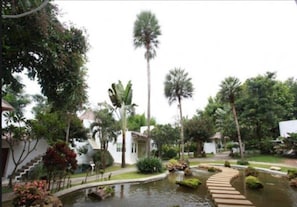 Property grounds - Baan Aom Kod Kun Kao (Suan Phueng)