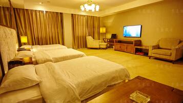 Minibar, in-room safe, desk, blackout curtains