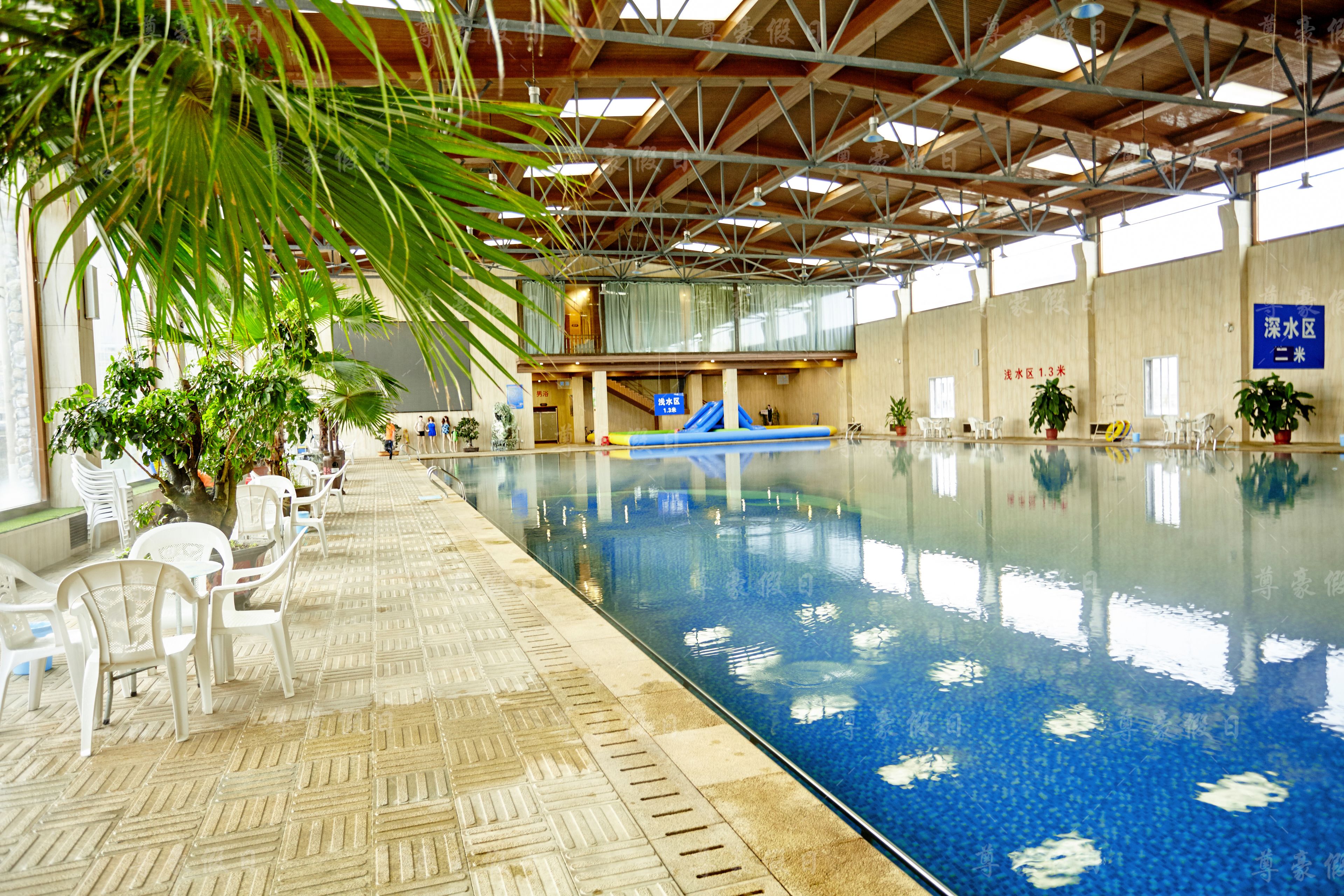 Piscine couverte