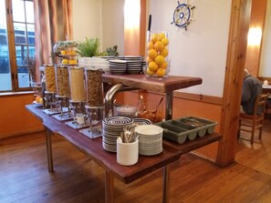 Gratis morgenmadsbuffet hver dag