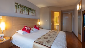 Superior Double Room - ibis Hangzhou Huanglong Sports Center (Hangzhou)