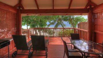 Comfort Bungalow, 1 Queen Bed, Beach View | In-room safe, iron/ironing board, WiFi