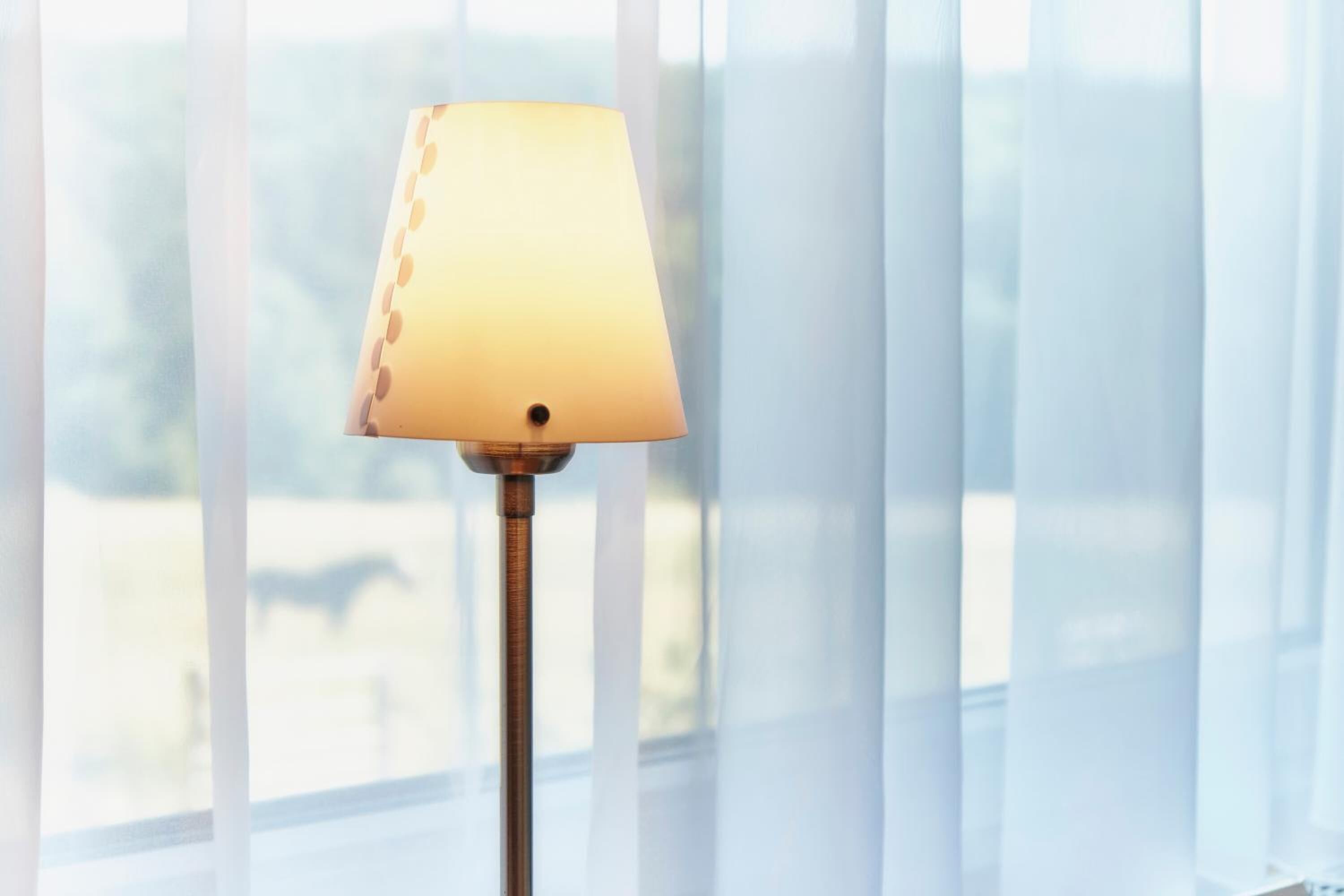 minibar, desk, soundproofing, free wifi