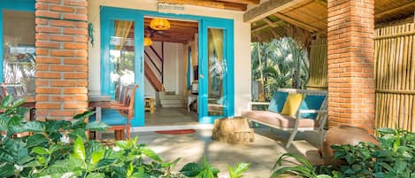 3 Bedrooms Ocean Villa | Terrace/patio