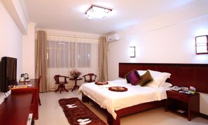 Superior Double Room | Desk, blackout drapes, free WiFi