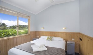 Tabourie Deluxe (6) | Premium bedding, free WiFi - Holiday Haven Lake Tabourie (Lake Tabourie)