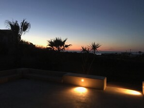 Suite Luxe, terrasse | 1 chambre, matelas mémoire de forme, minibar, bureau