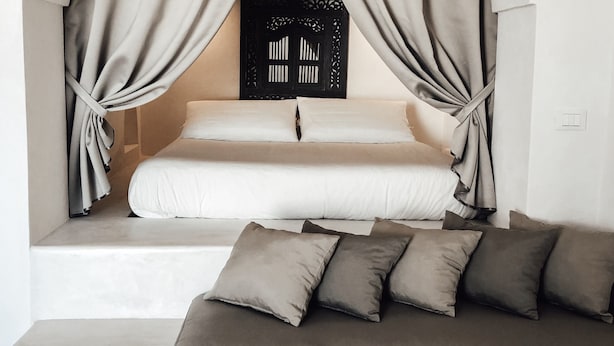 Deluxe Suite | 1 bedroom, memory-foam beds, minibar, desk - I Dammusini di Pantelleria (Pantelleria)