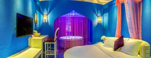 Premier Queen Room | Desk, blackout curtains, free WiFi