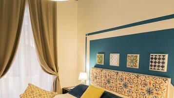 أغطية فراش متميزة ومكتب وتجهيزات عازلة للصوت وواي فاي مجانًا