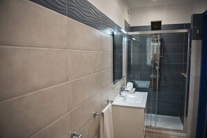 Bathroom - Karma Resort (Venetico)