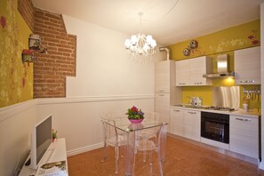 Apartment, 1 Bedroom | Private kitchen