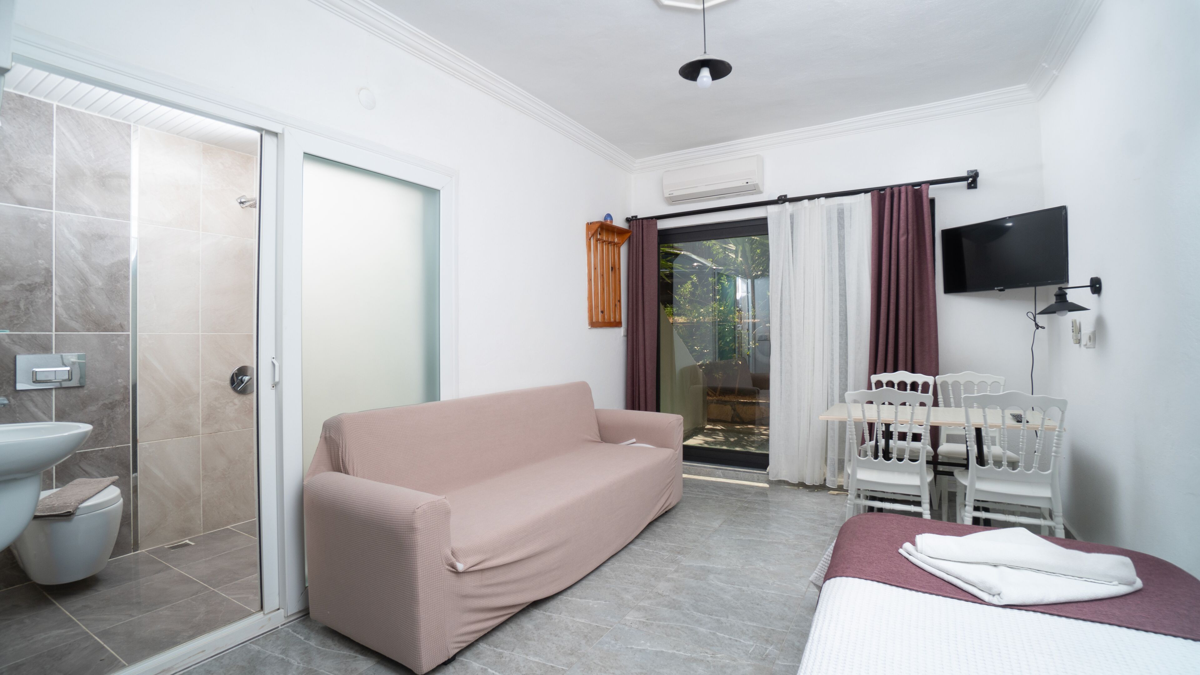 apartment | 1 bedroom, desk, laptop workspace, soundproofing