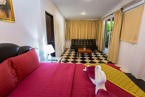 5 Bedroom Villa | 5 chambres, bureau, lits pliants/supplémentaires, Wi-Fi gratuit