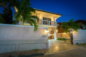 Exterior - The Jomtien Modern Pool Villa (Pattaya)