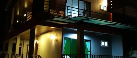 숙박 시설 구내