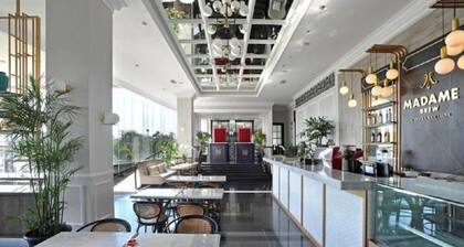 Brava Suites by ZIA Surabaya