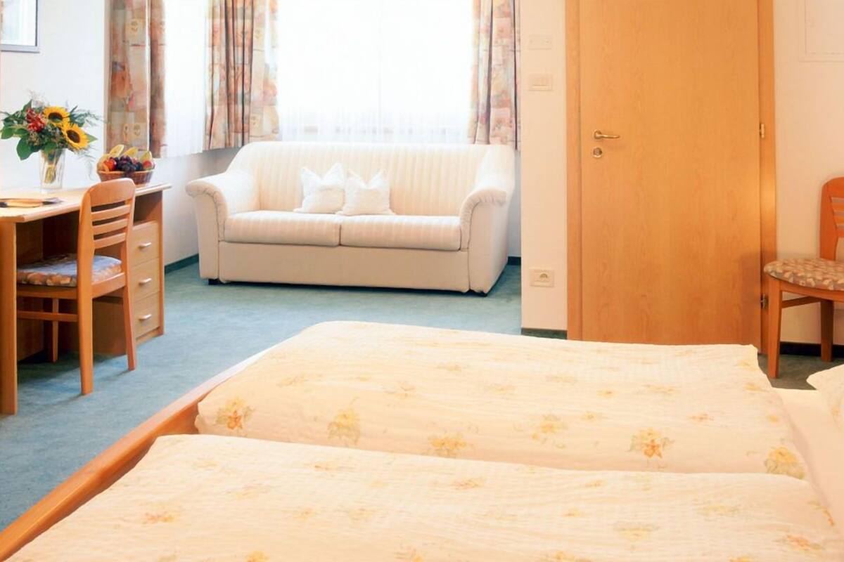 In-room safe, desk, soundproofing, free WiFi