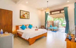 Deluxe Room, Terrace | Minibar, desk, soundproofing, free WiFi