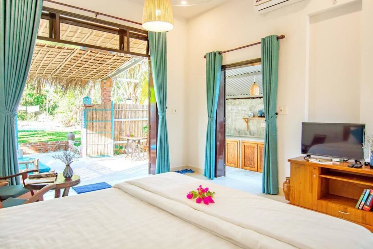 Deluxe Room, Terrace | Minibar, desk, soundproofing, WiFi (free)