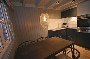 Cabin, Beachfront | Matservice pÄ rummet