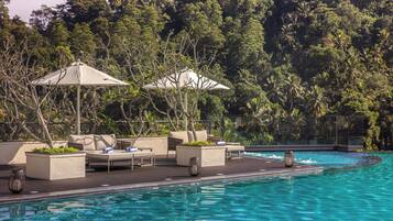 Sun deck