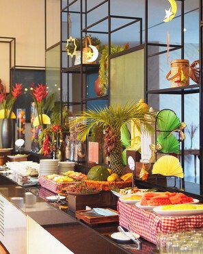 Daily buffet breakfast (IDR 159000 per person) - Swiss-Belinn Airport Surabaya (Sidoarjo)