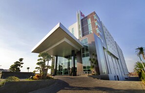 Front of property - Swiss-Belinn Airport Surabaya (Sidoarjo)