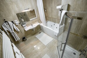 Deluxe Suite | Bathroom shower - Hotel Golden House (Craiova)