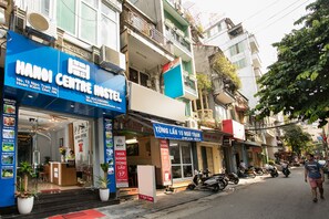 Front of property - Hanoi Centre Hostel (Hanoi)