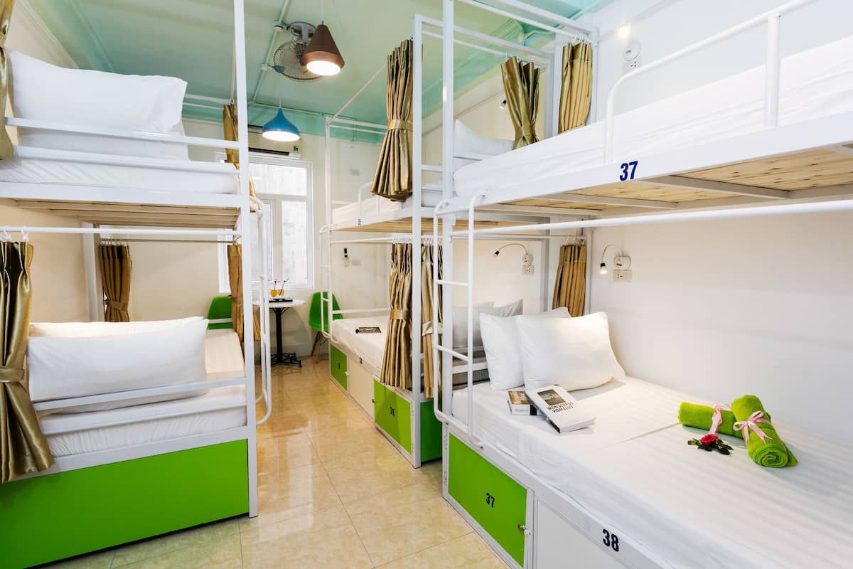 Dormitorio compartido, solo para mujeres (Bed in 6-Bed) | Insonorización y wifi gratis