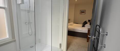 Superior Double Room, Ensuite | Bathroom