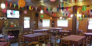 Free daily buffet breakfast - Livadaki Village (Makrakomi)